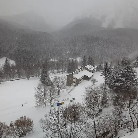 Els Avets Szálloda 3*