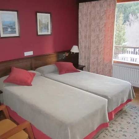 Els Avets Hotel 3*