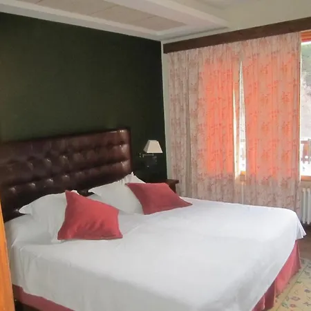 Hotel Els Avets 3*